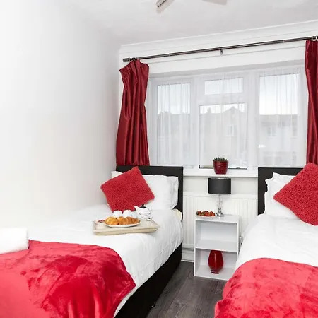 Capri 13 Sa - 3 Bedroom House Close To Loughborough University, Ev Car Facilities, Free Parking, Free Wifi - Ask For Contractor Rates! Extérieur photo